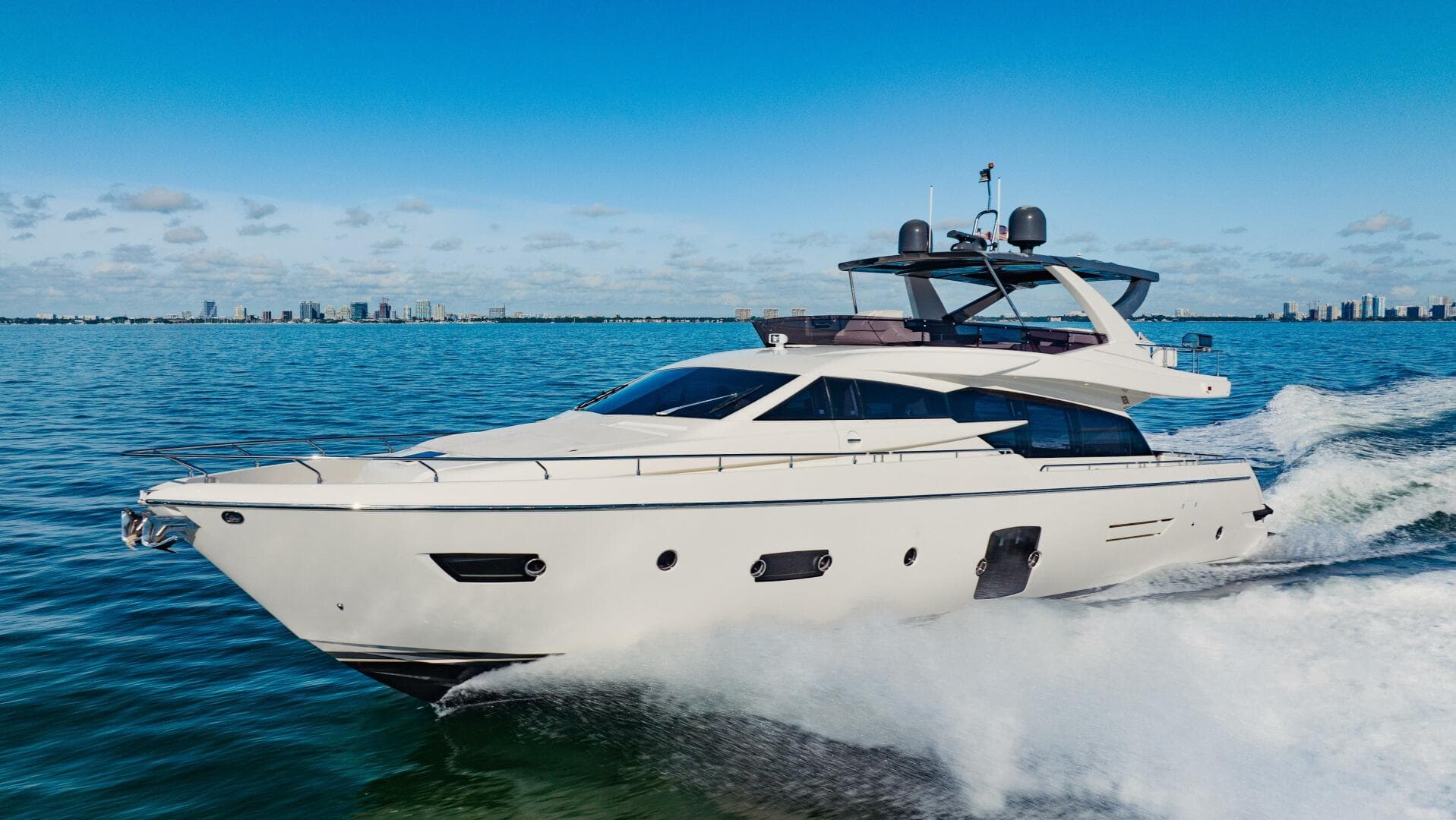 2017 Ferretti Yachts 750 photo 7