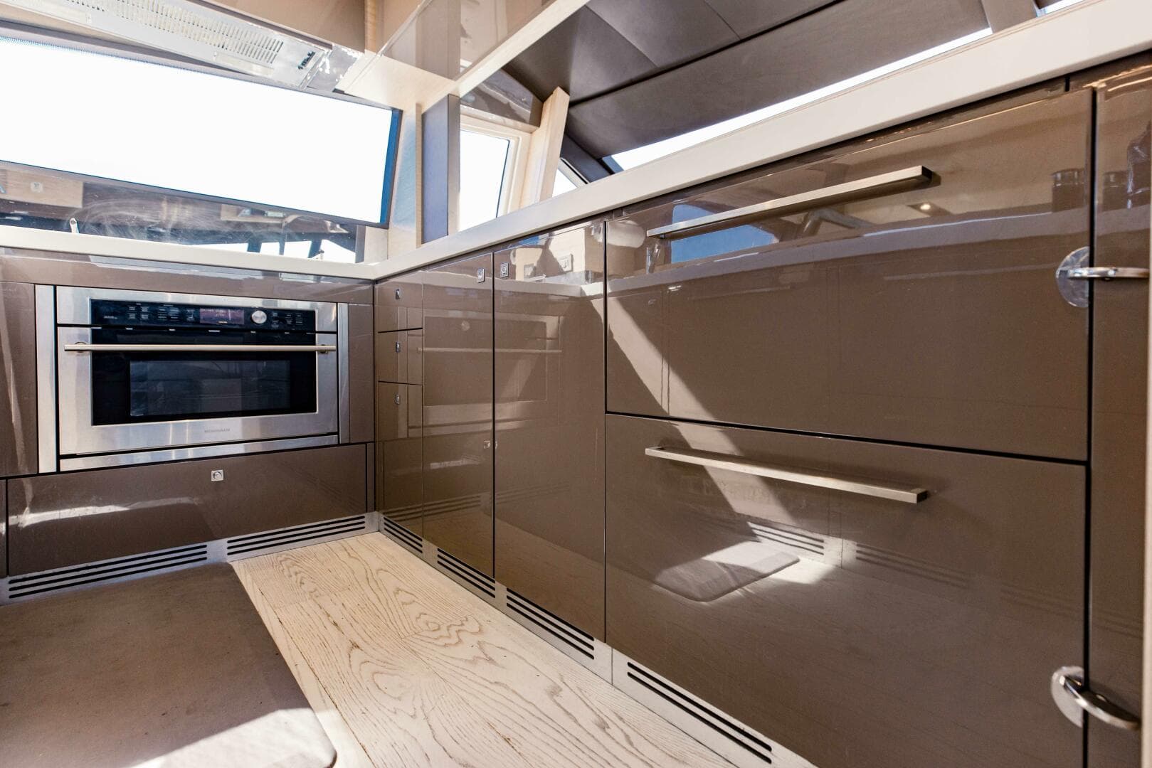 2017 Ferretti Yachts 750 photo 64