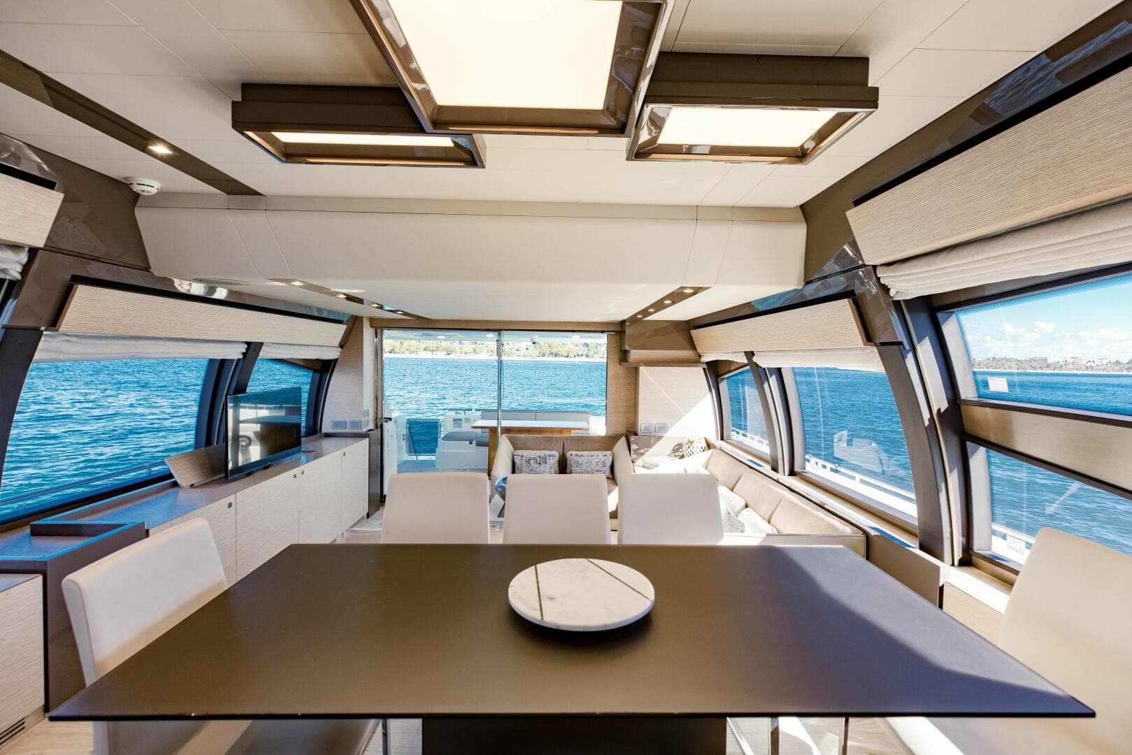 2017 Ferretti Yachts 750 photo 58
