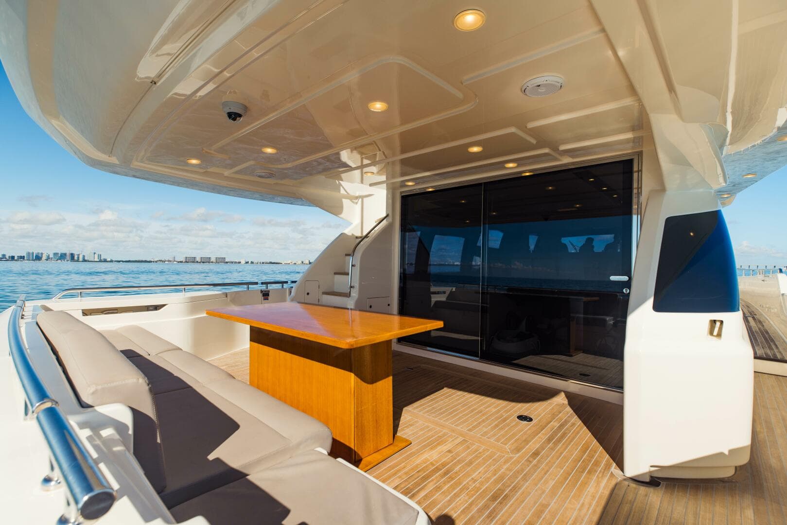 2017 Ferretti Yachts 750 photo 46
