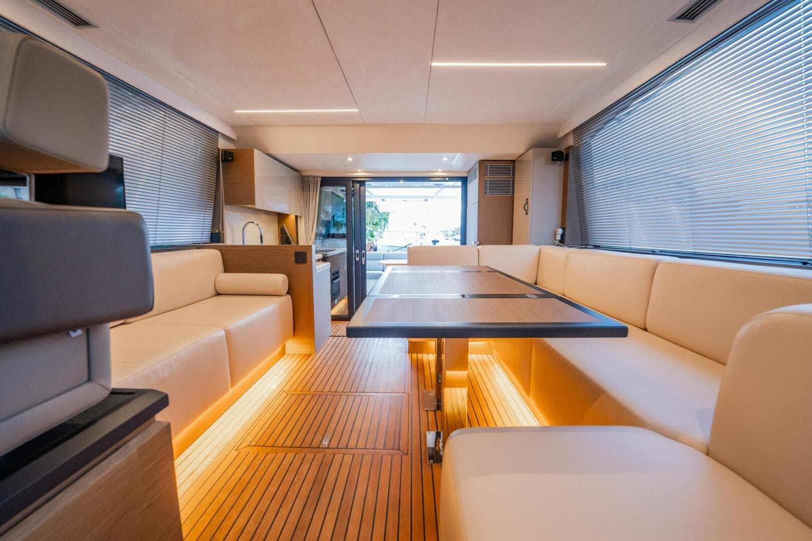 2021 Beneteau Monte Carlo 52 photo 19