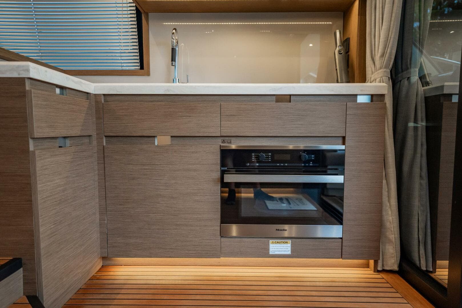 2021 Beneteau Monte Carlo 52 photo 26