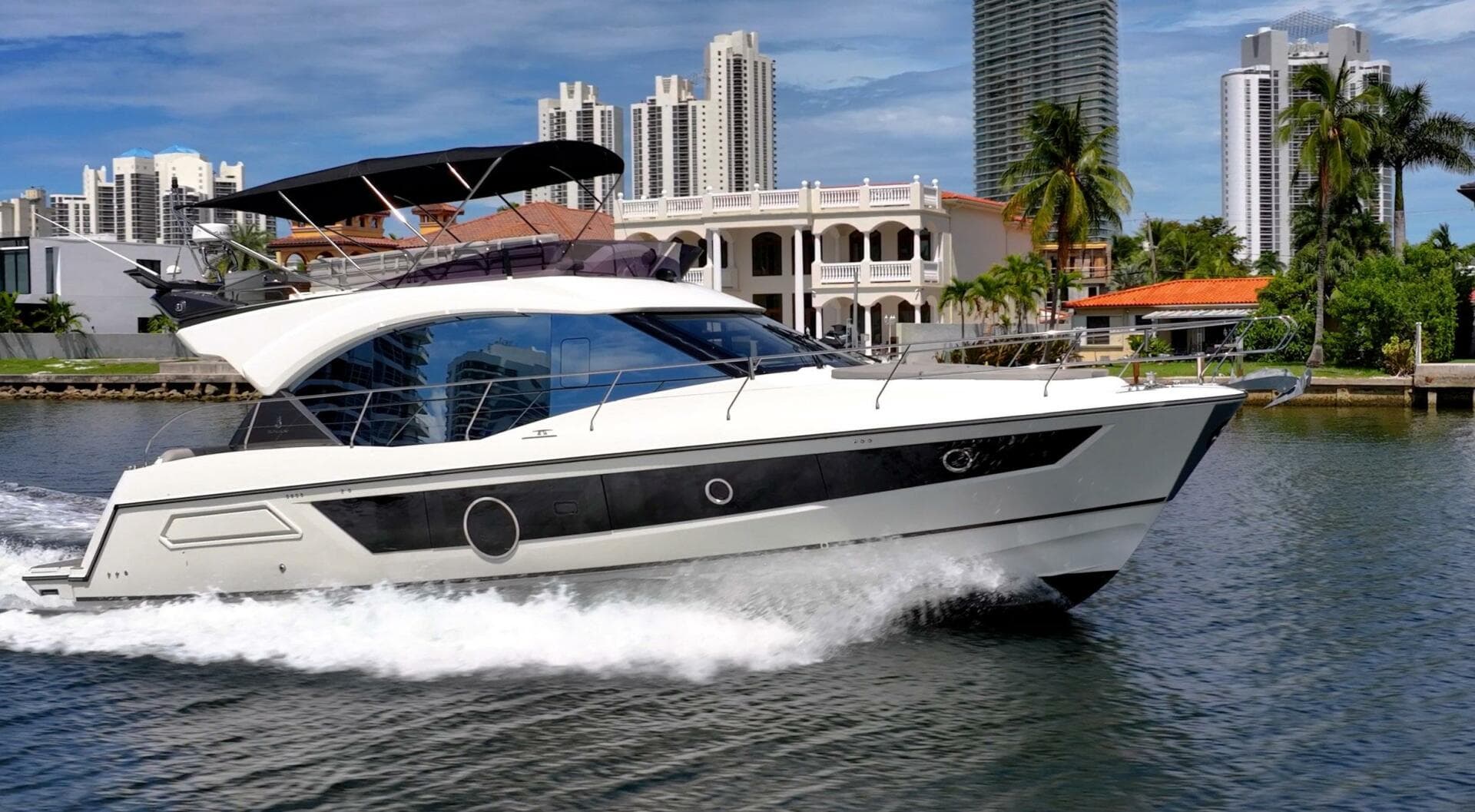2021 Beneteau Monte Carlo 52 photo 12