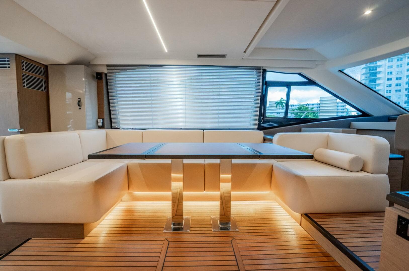 2021 Beneteau Monte Carlo 52 photo 20