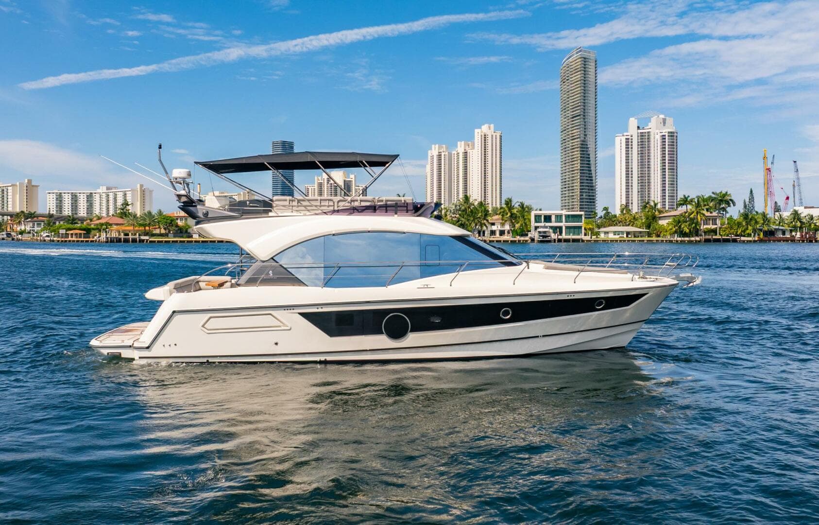 2021 Beneteau Monte Carlo 52 photo 13