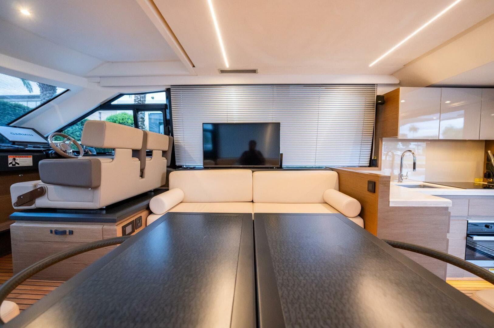 2021 Beneteau Monte Carlo 52 photo 21