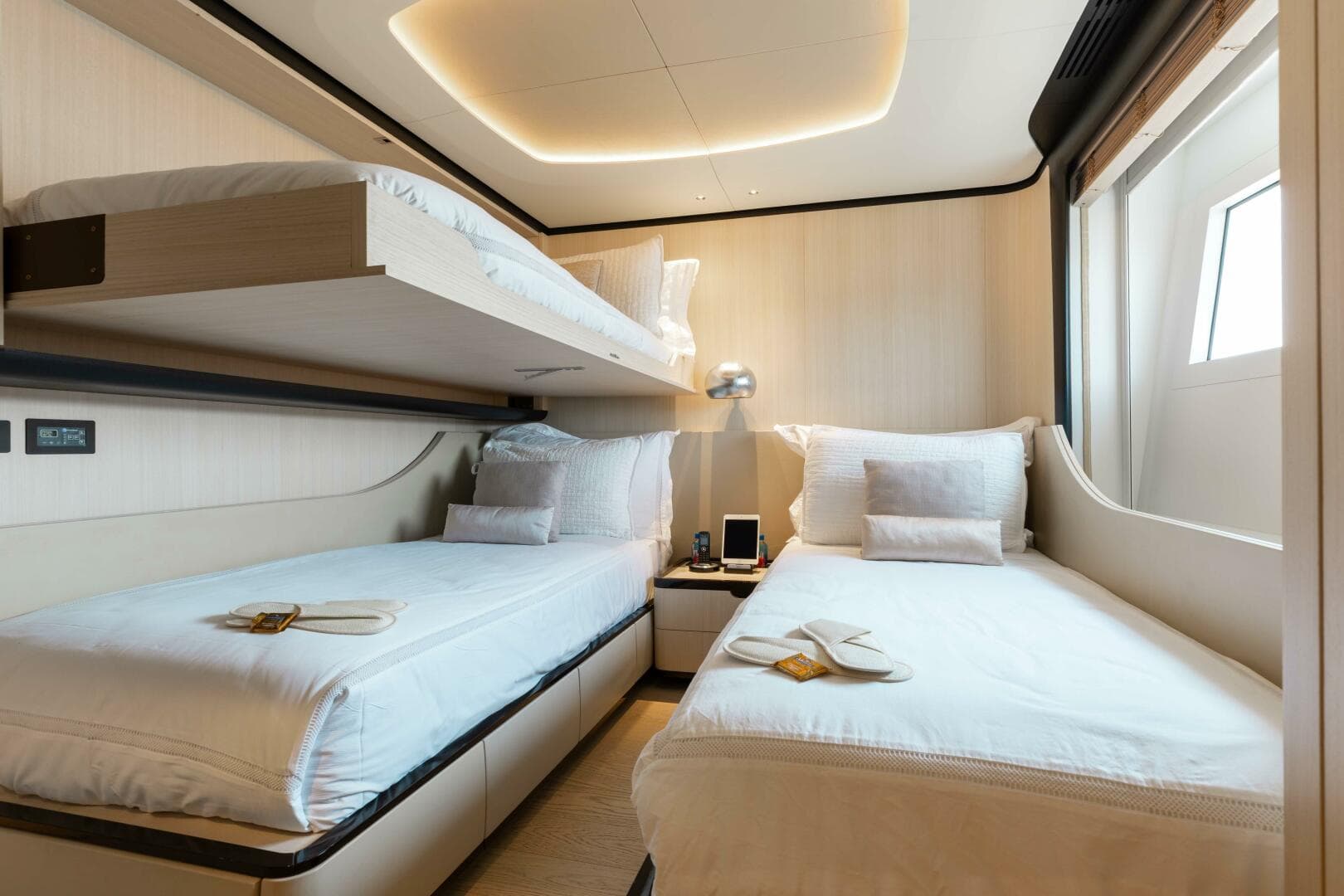 2019 Benetti Delfino 95 photo 16
