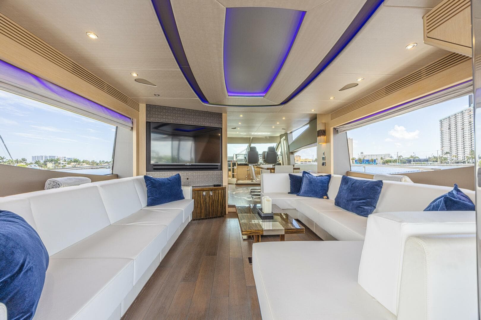 2017 Sunseeker 75 Yacht photo 28