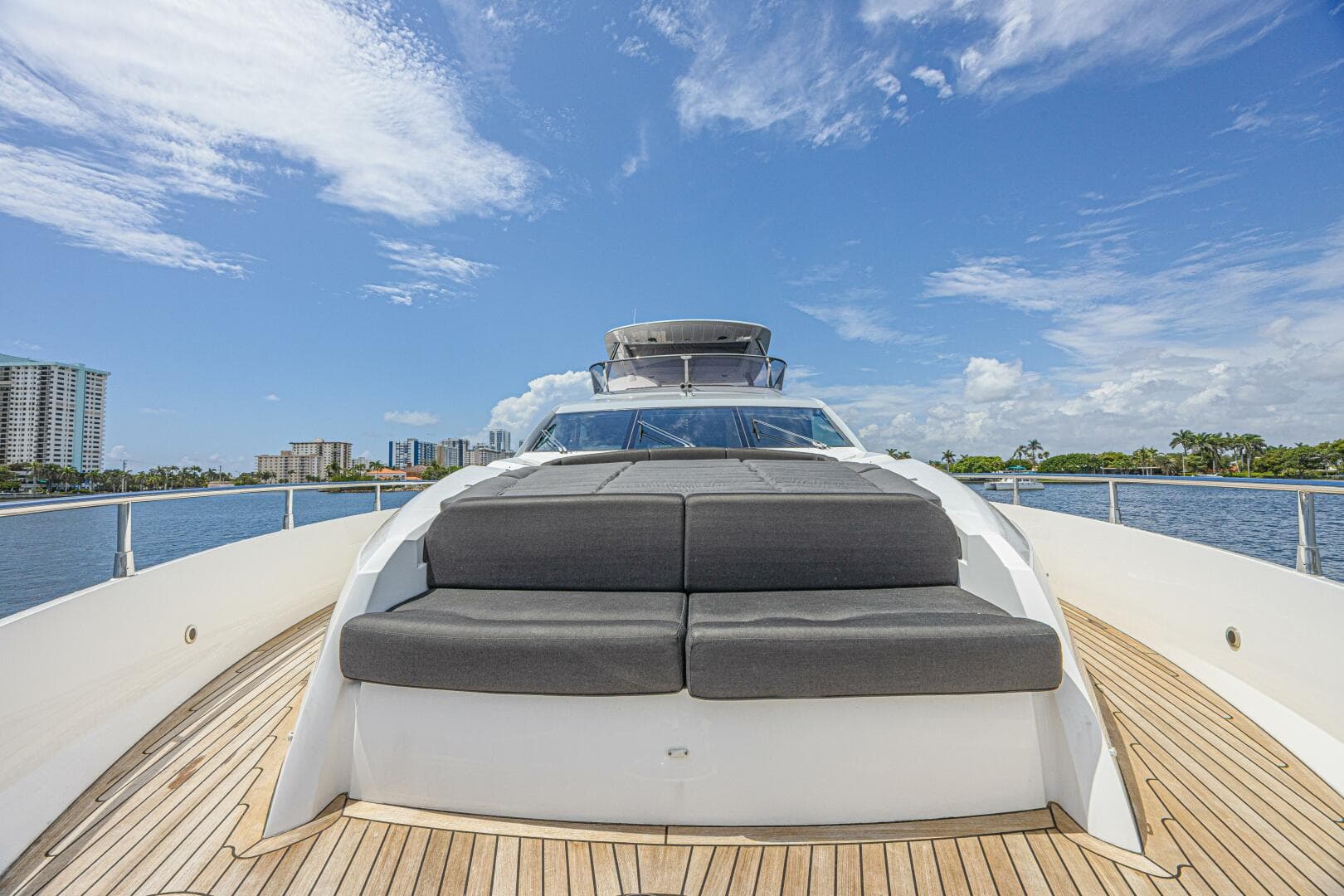 2017 Sunseeker 75 Yacht photo 15