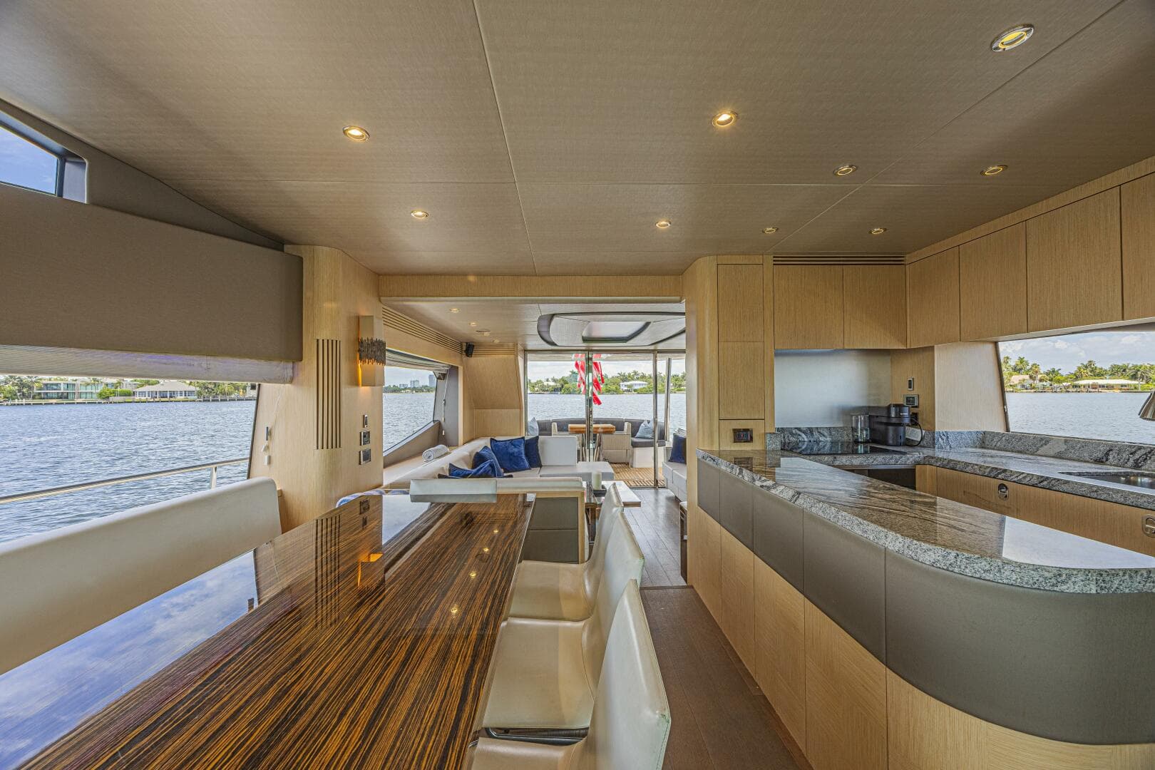 2017 Sunseeker 75 Yacht photo 33