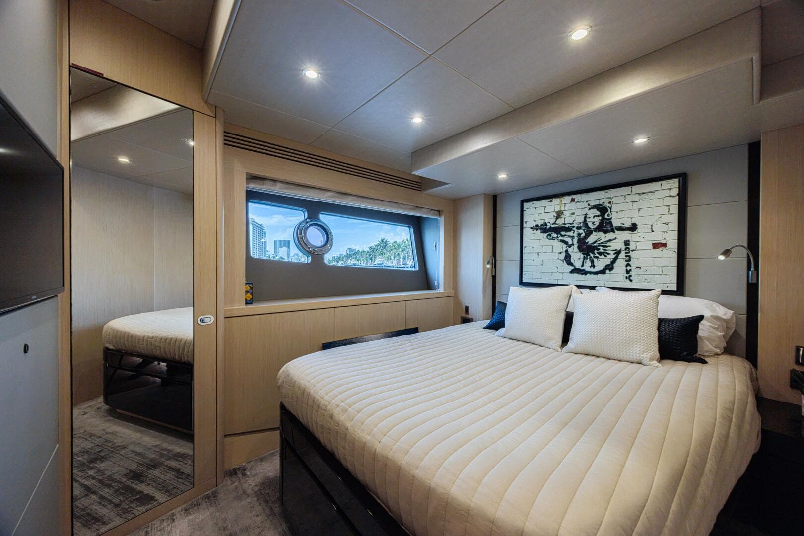 2017 Sunseeker 75 Yacht photo 50