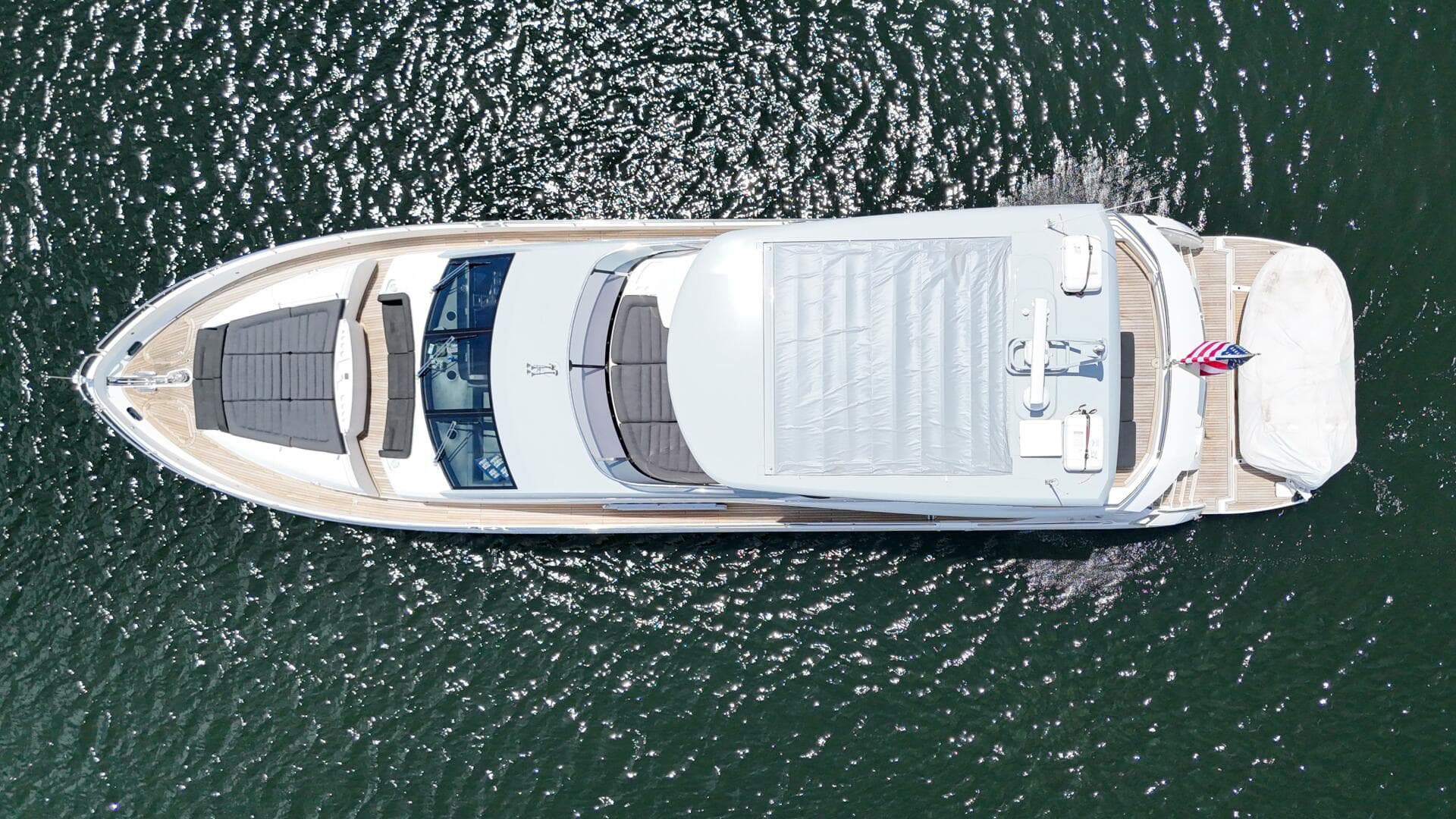 2017 Sunseeker 75 Yacht photo 11