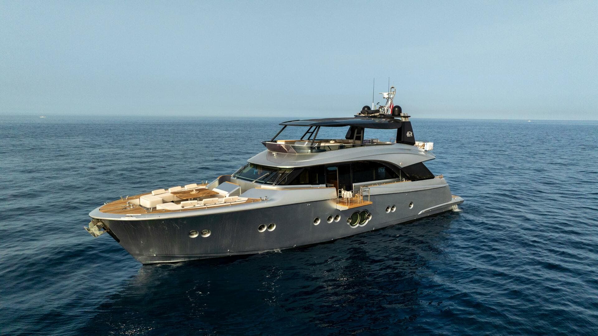 2013 Monte Carlo Yachts photo 29
