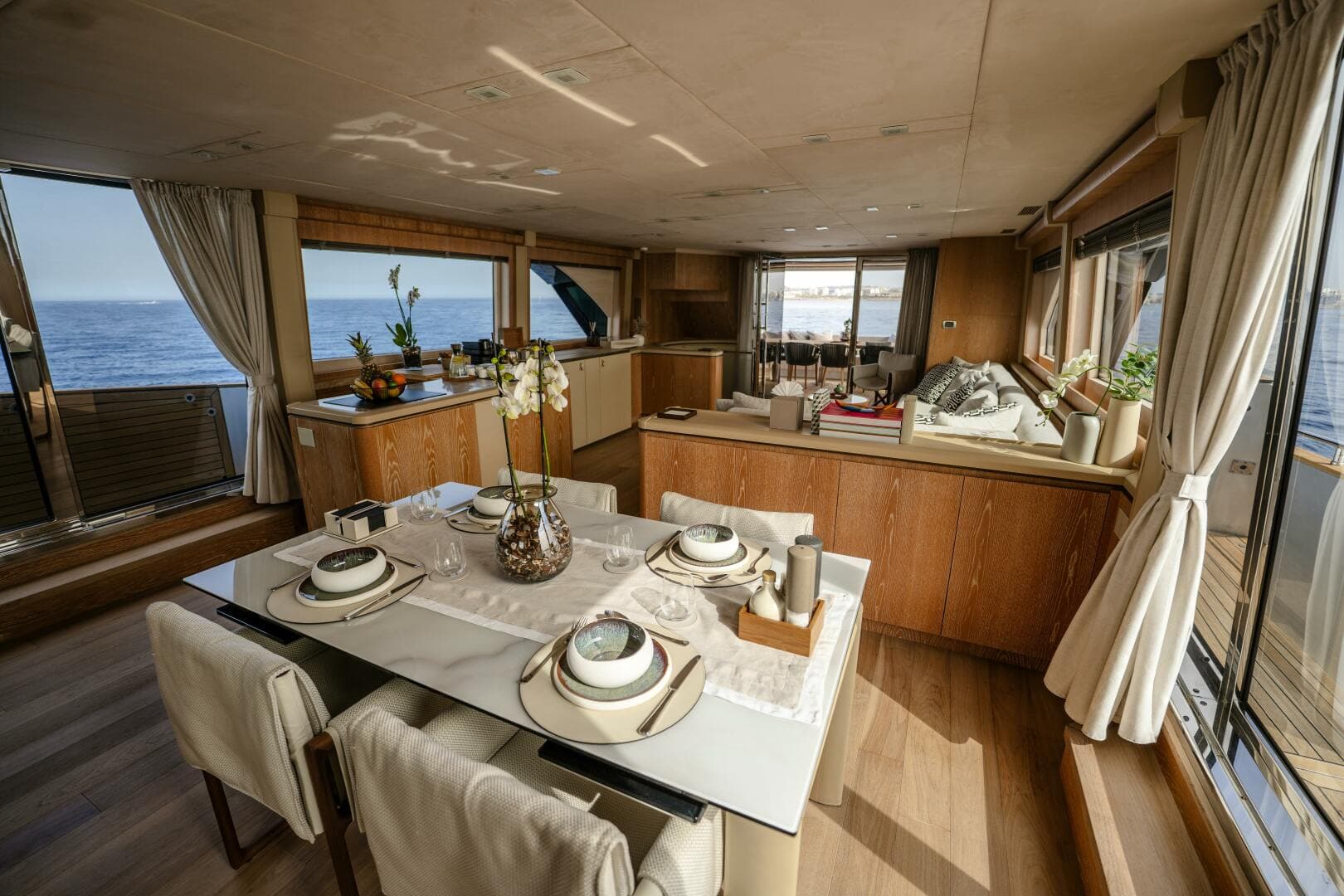 2013 Monte Carlo Yachts photo 5