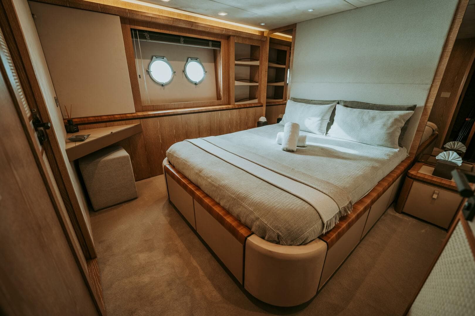 2013 Monte Carlo Yachts photo 10