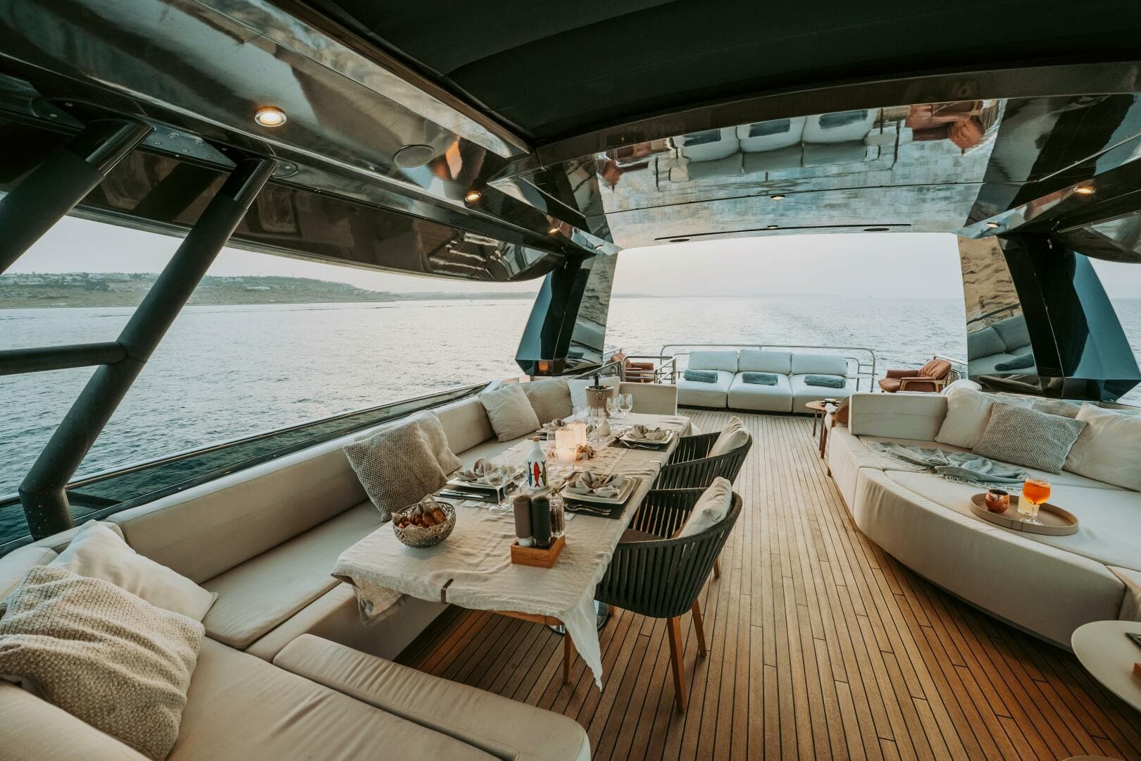 2013 Monte Carlo Yachts photo 18