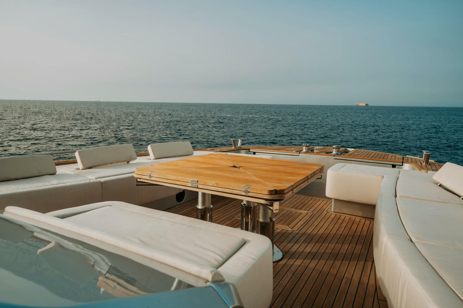 2013 Monte Carlo Yachts photo 24