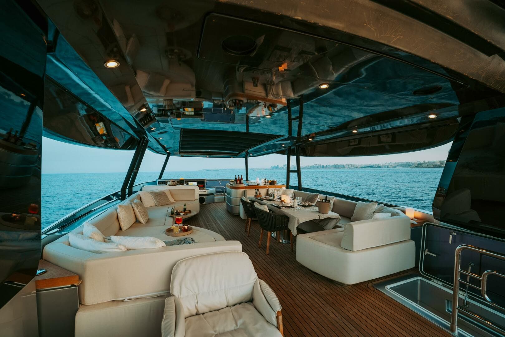 2013 Monte Carlo Yachts photo 22
