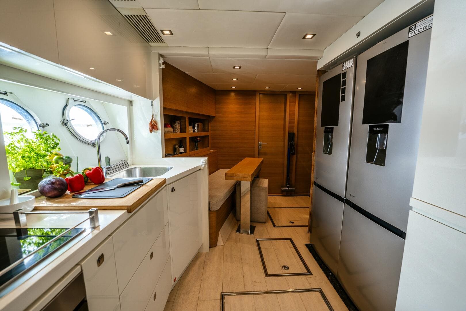 2013 Monte Carlo Yachts photo 14