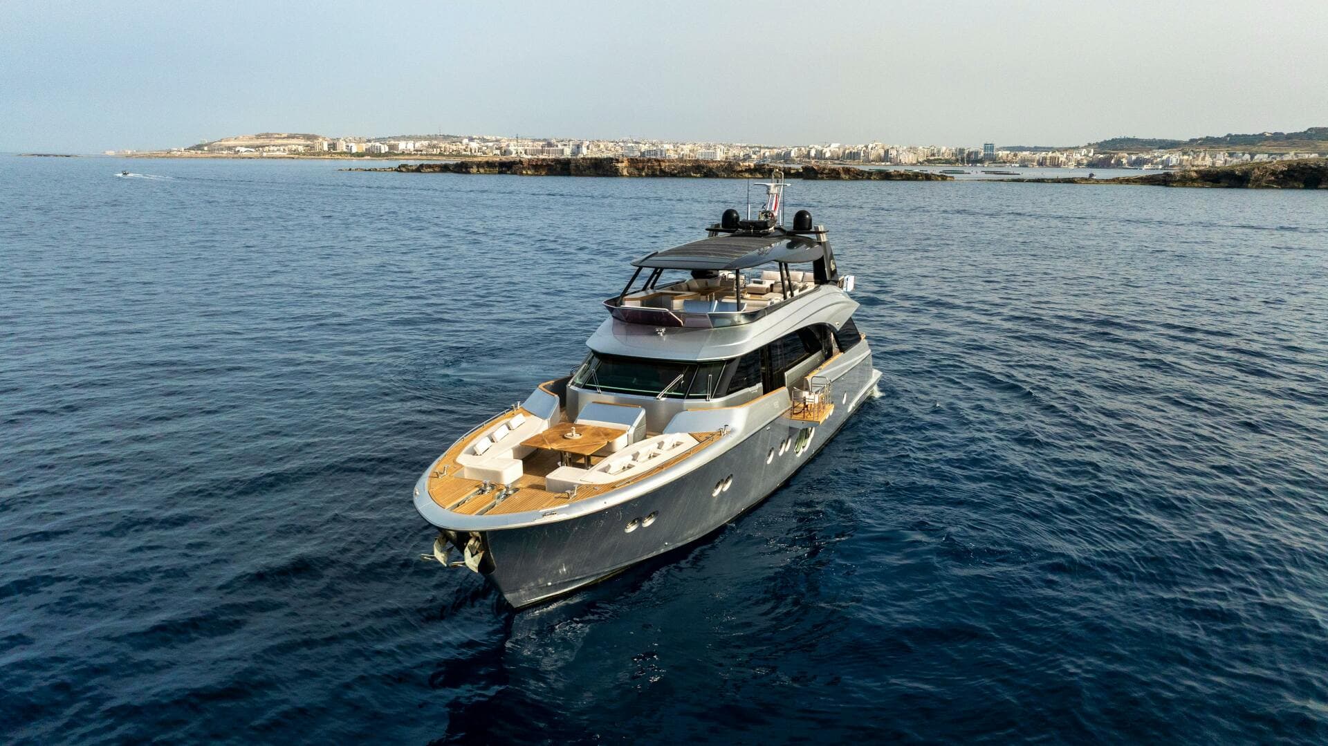 2013 Monte Carlo Yachts photo 25