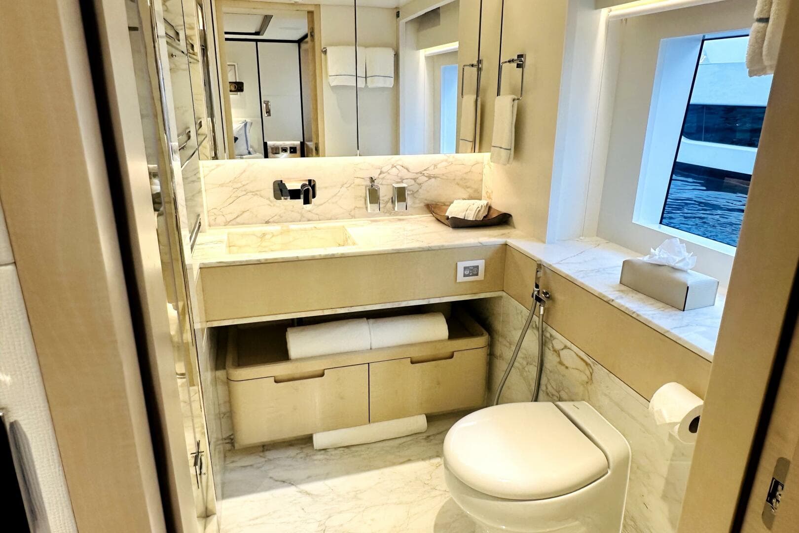 2024 Majesty Yachts 120 photo 30