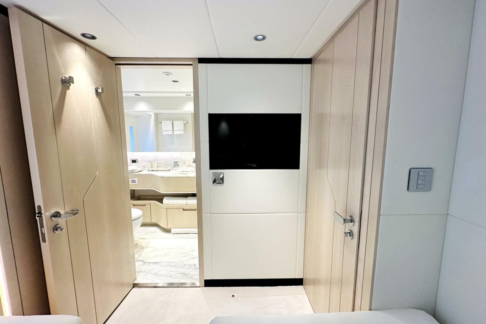 2024 Majesty Yachts 120 photo 28