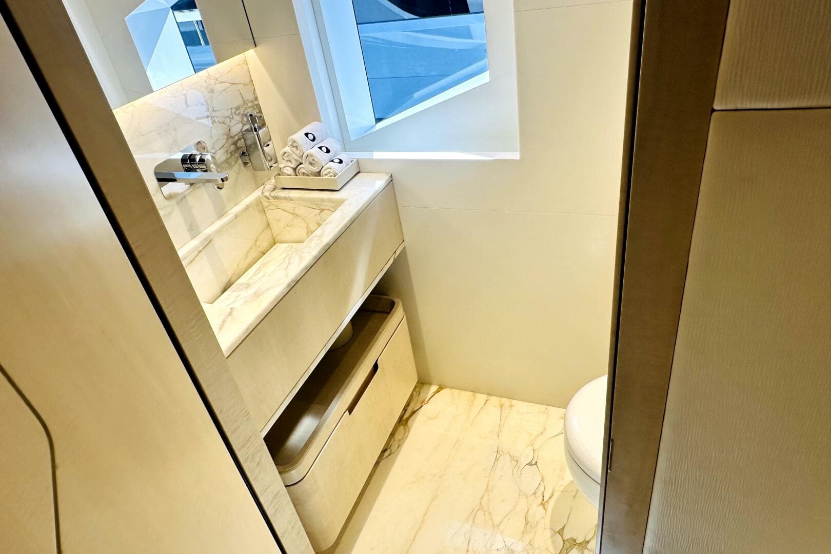 2024 Majesty Yachts 120 photo 40