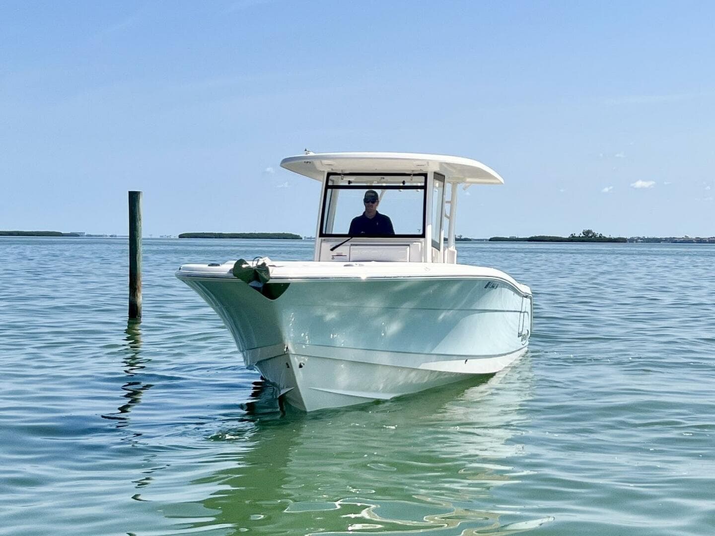 2020 Robalo R302 photo 2