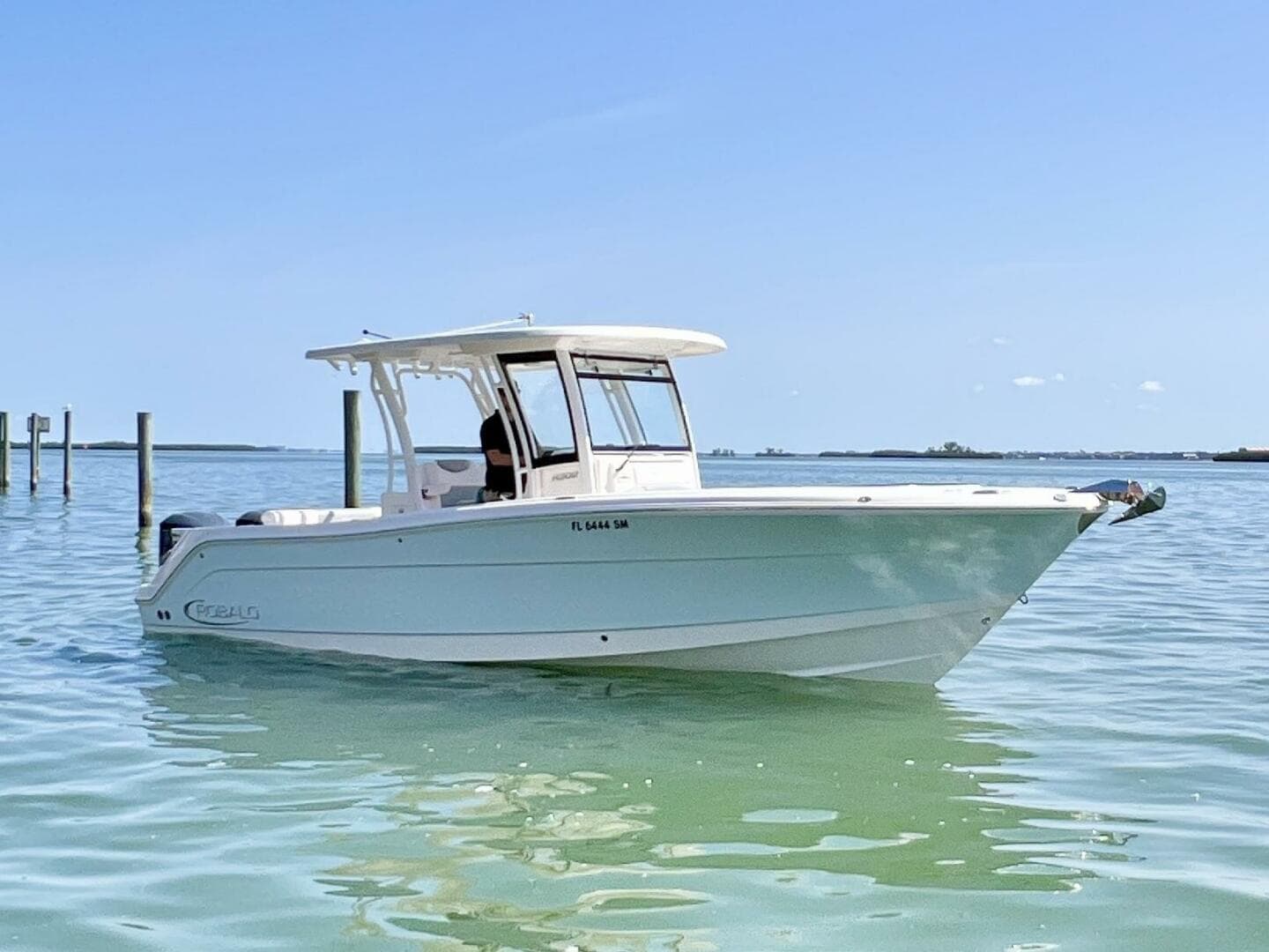2020 Robalo R302 photo 3