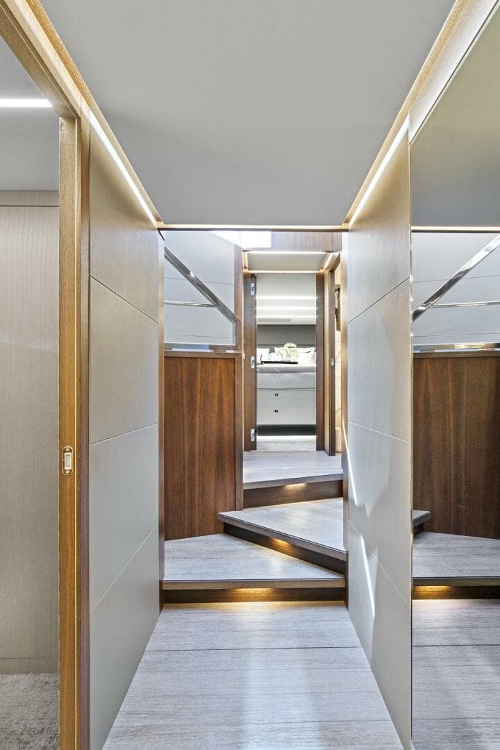 2023 Astondoa 66 Flybridge photo 27