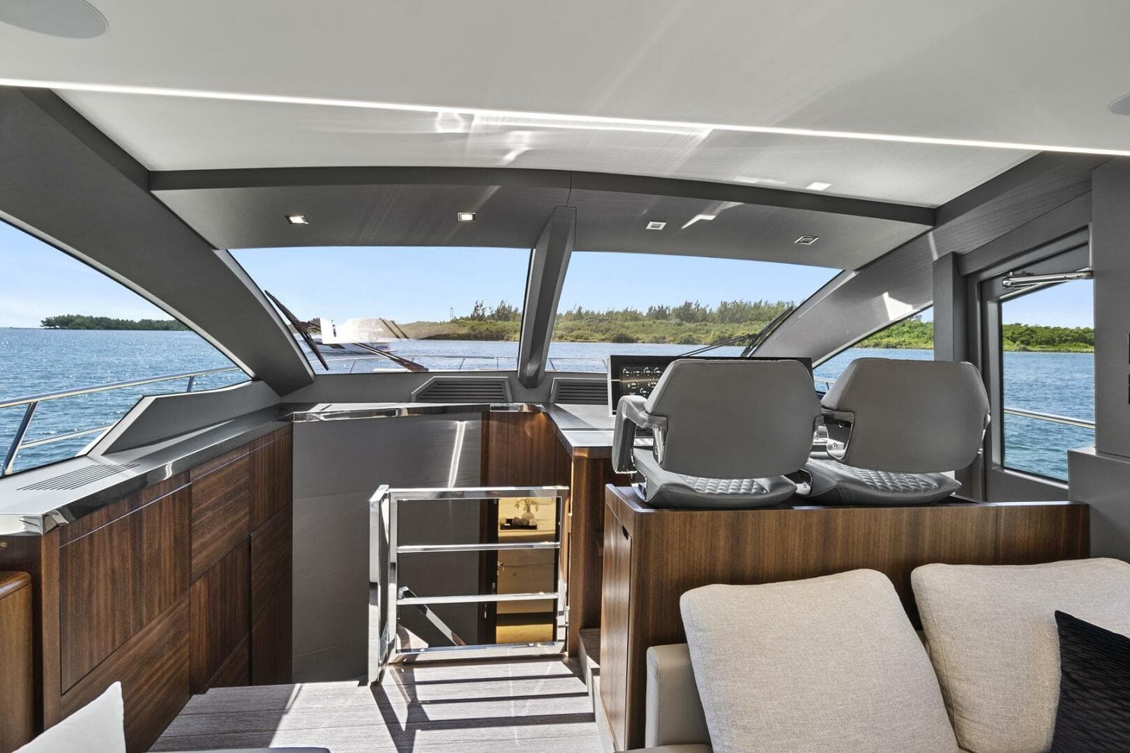 2023 Astondoa 66 Flybridge photo 23
