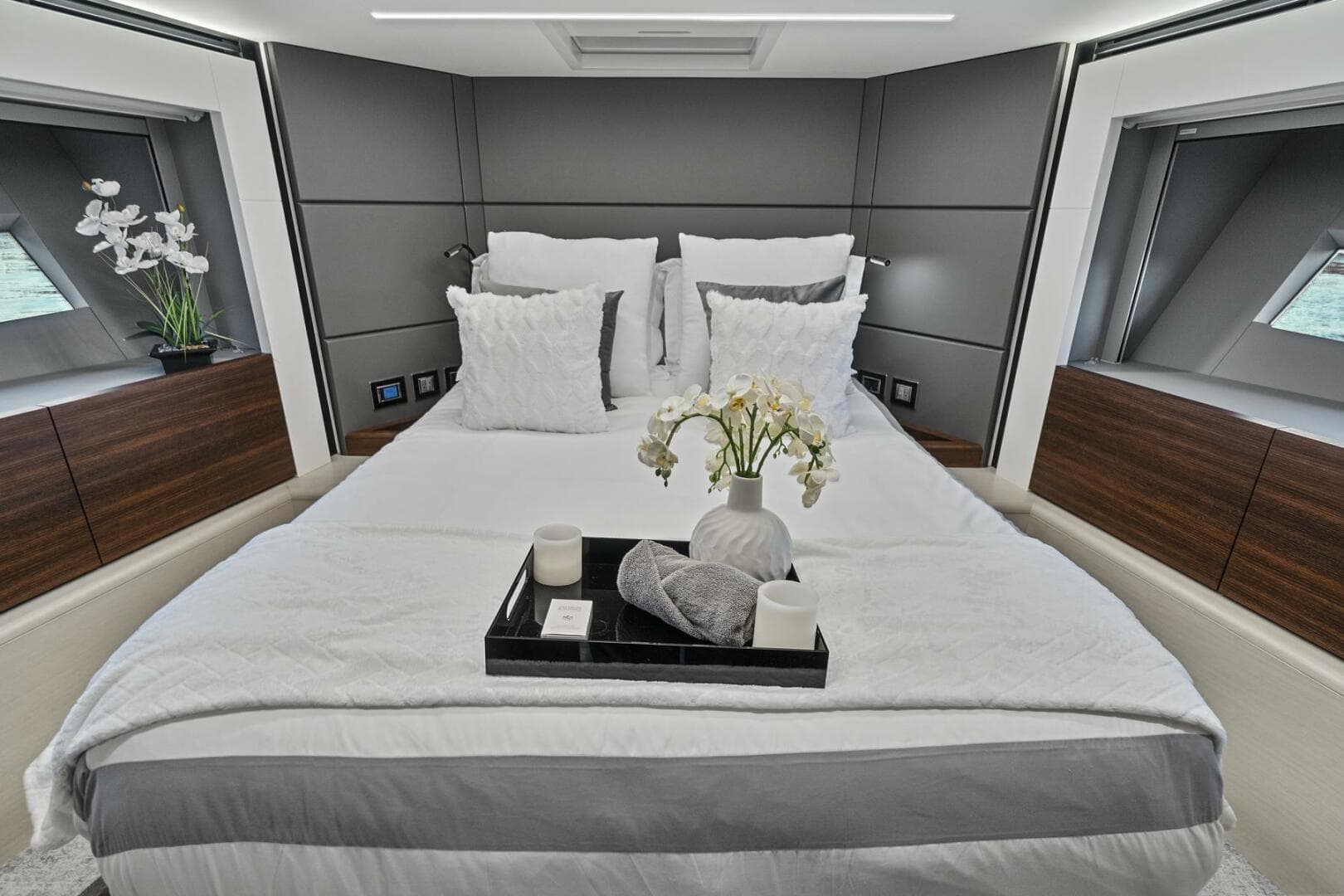 2023 Astondoa 66 Flybridge photo 33
