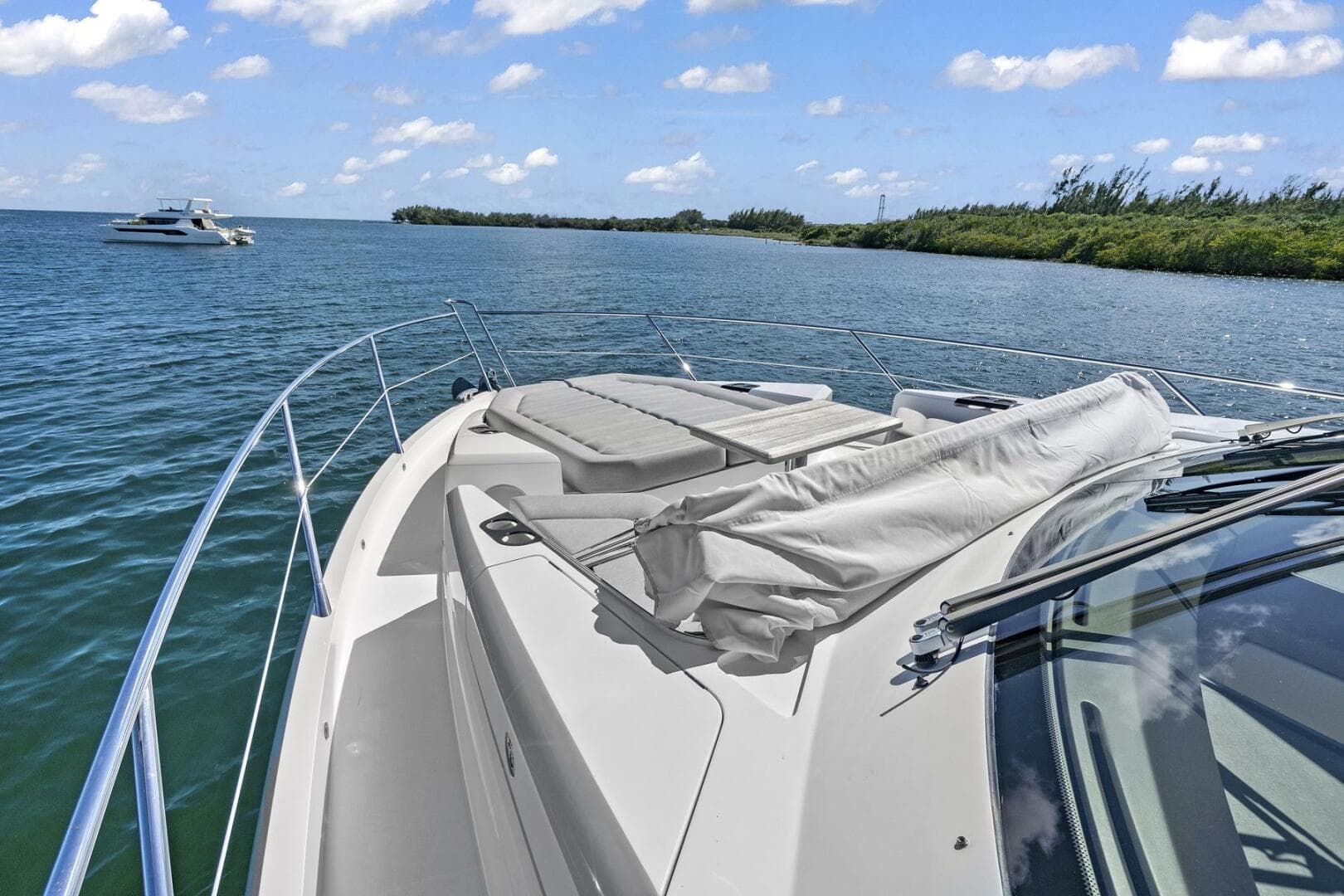 2019 Sunseeker Manhattan 66 photo 8