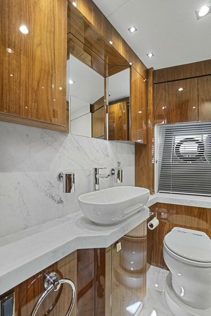 2019 Sunseeker Manhattan 66 photo 29