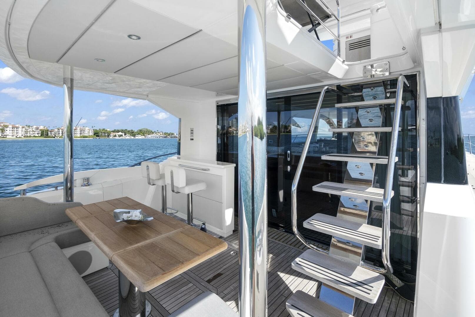 2019 Sunseeker Manhattan 66 photo 6