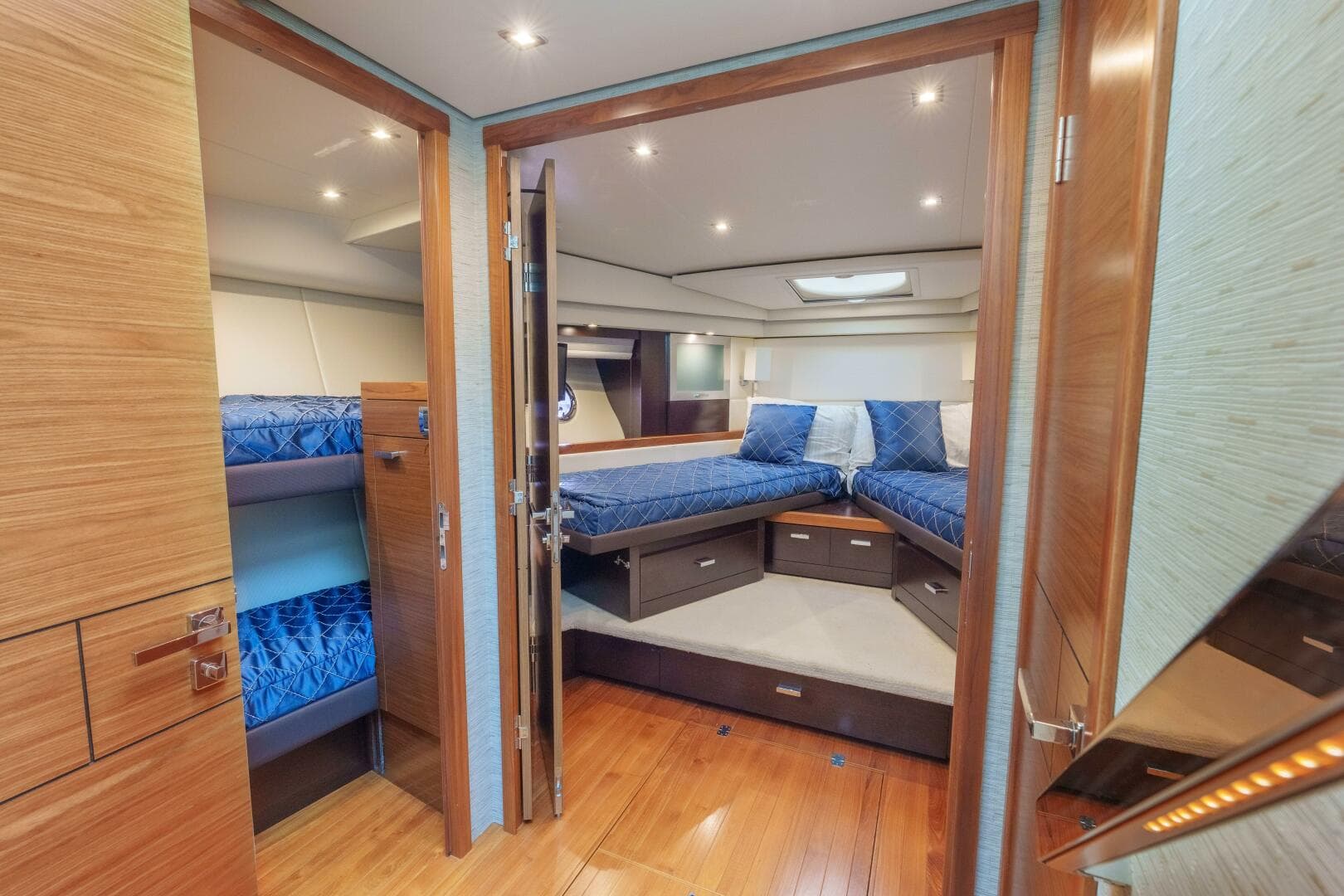 2017 Tiara Yachts C53 Coupe photo 24