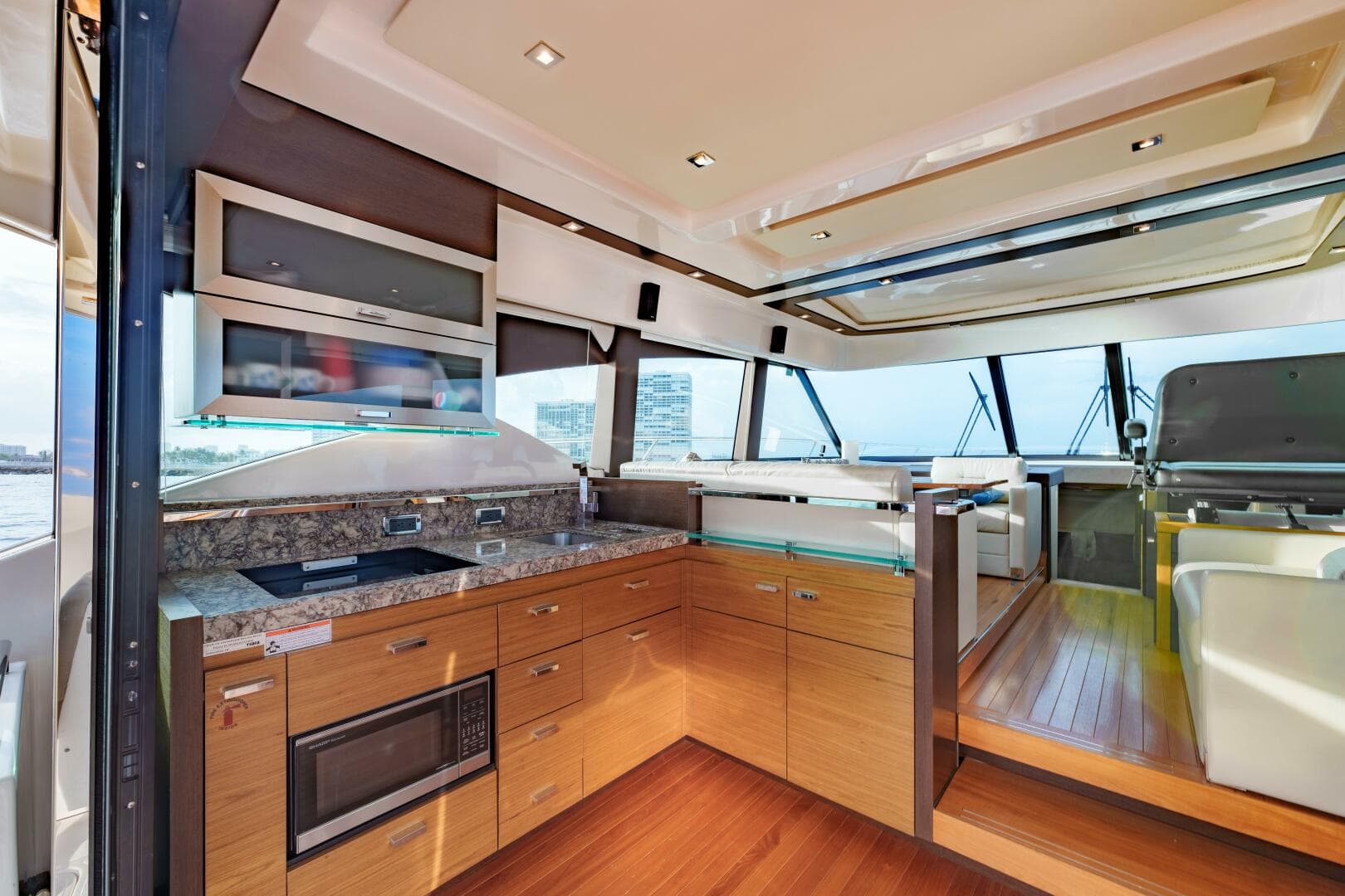 2017 Tiara Yachts C53 Coupe photo 19