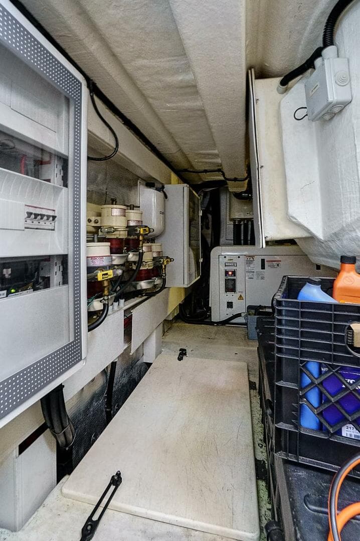 2021 Fairline Squadron 68 photo 50