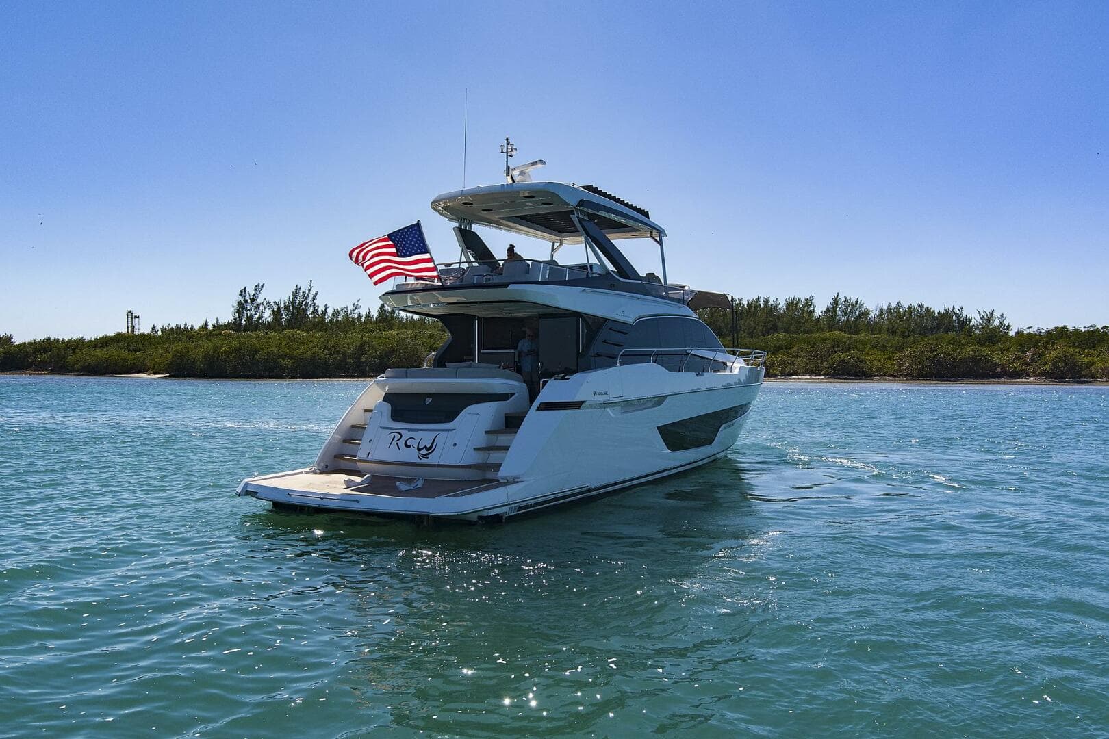 2021 Fairline Squadron 68 photo 3