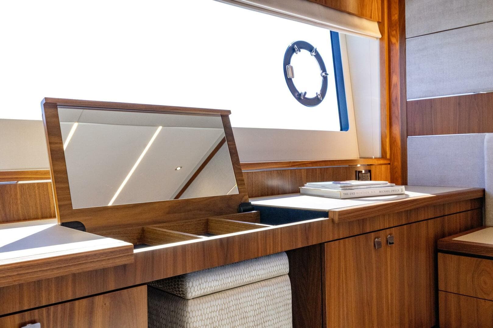 2020 Sunseeker Predator photo 44