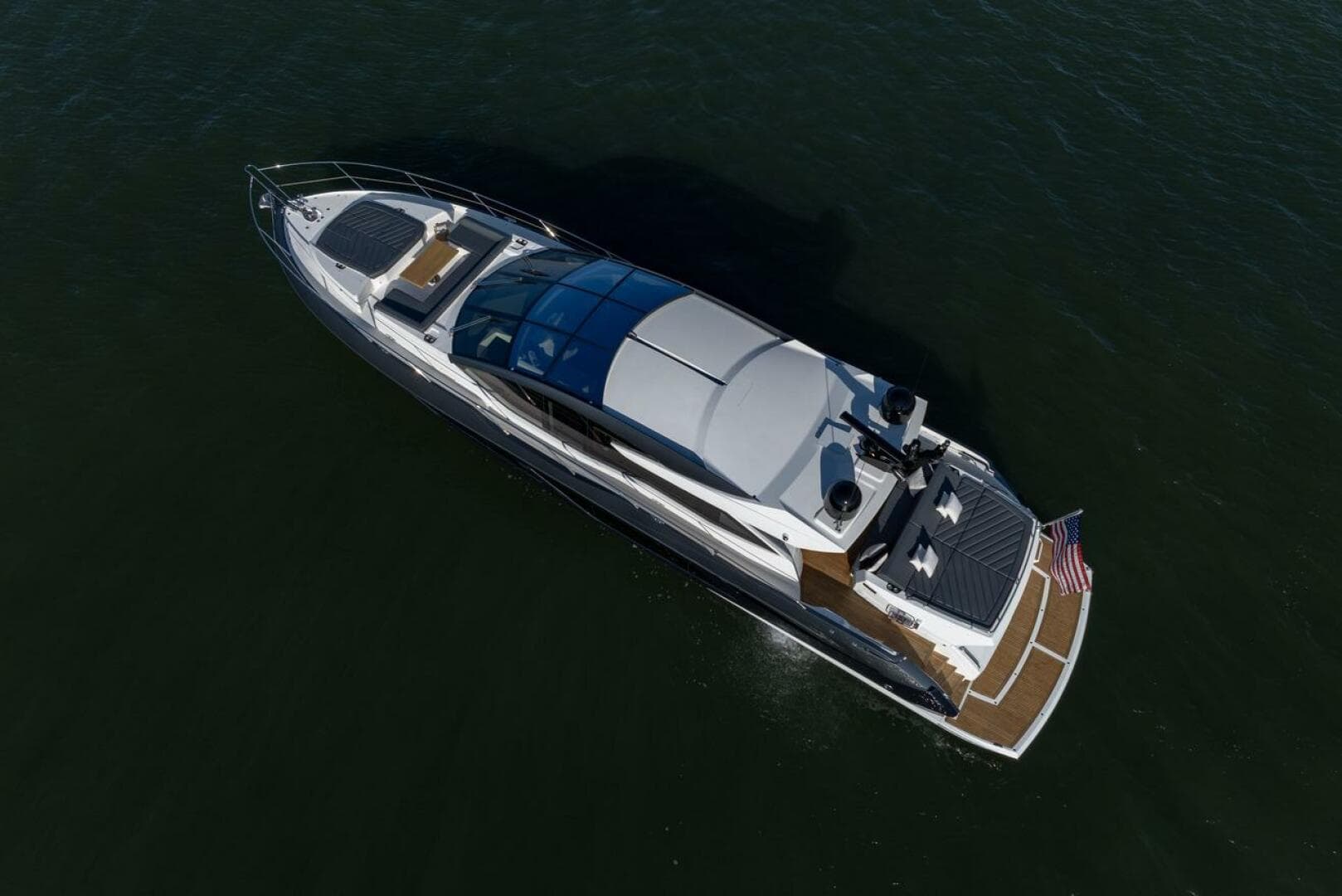 2020 Sunseeker Predator photo 2