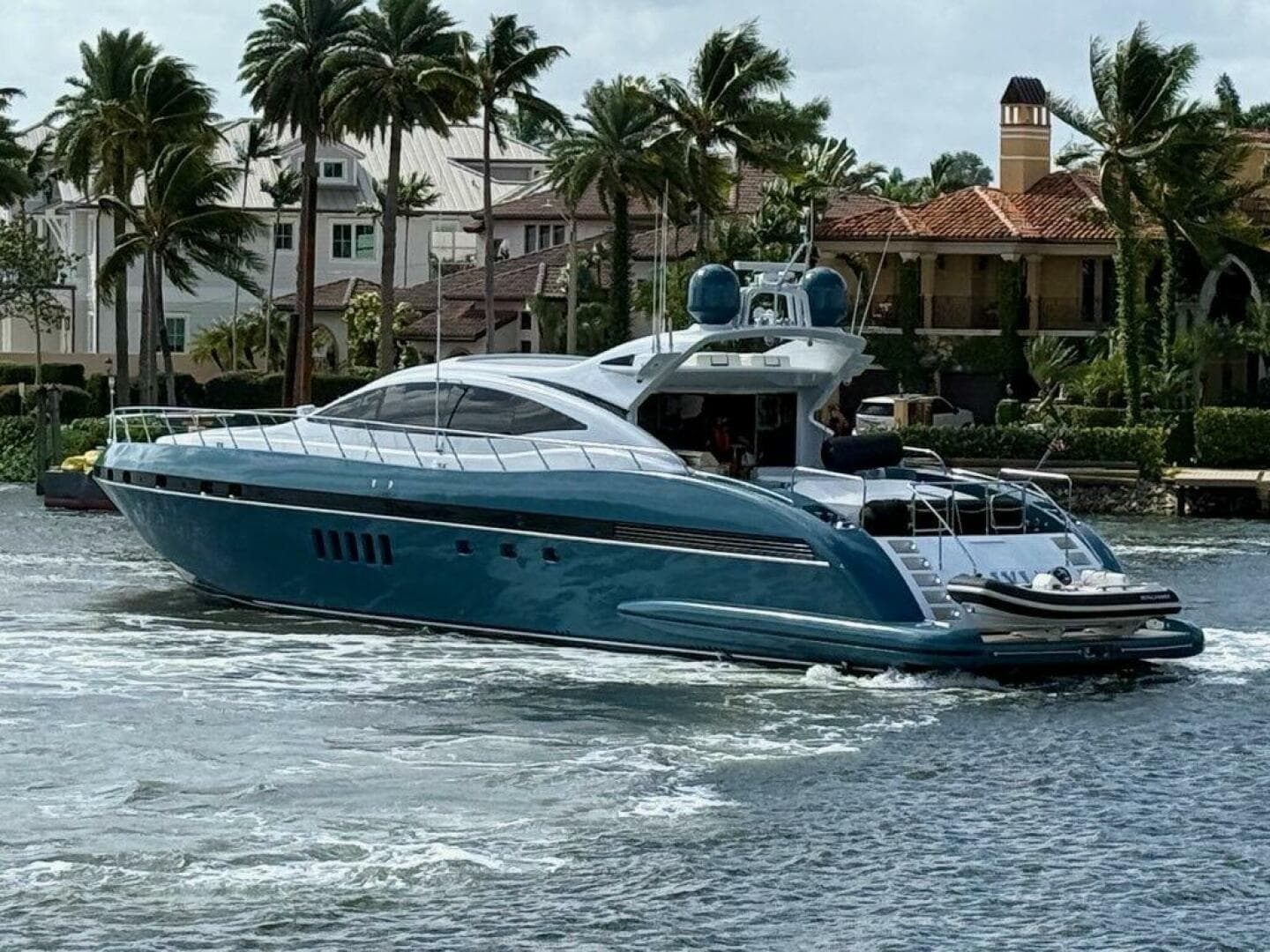 2005 Mangusta 92 photo 2