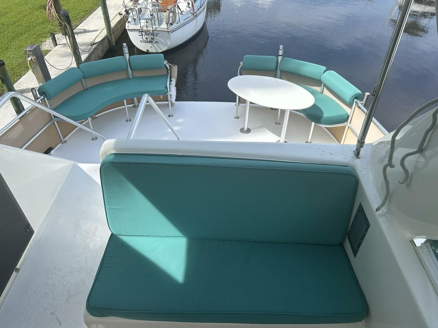 2002 Custom 64 photo 12