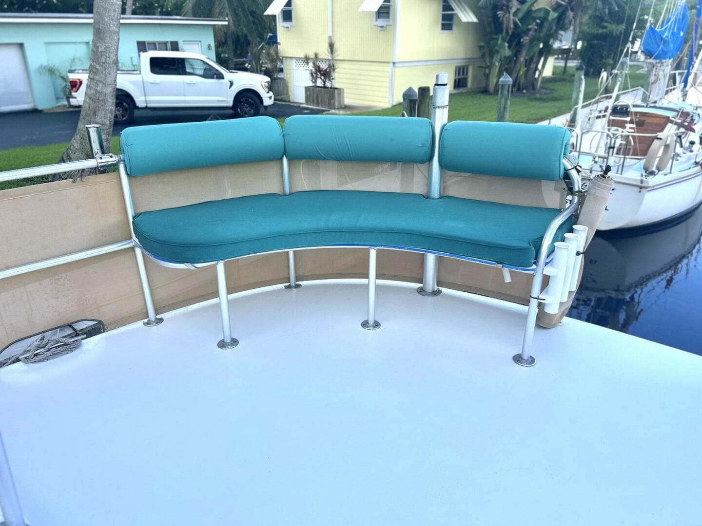2002 Custom 64 photo 13