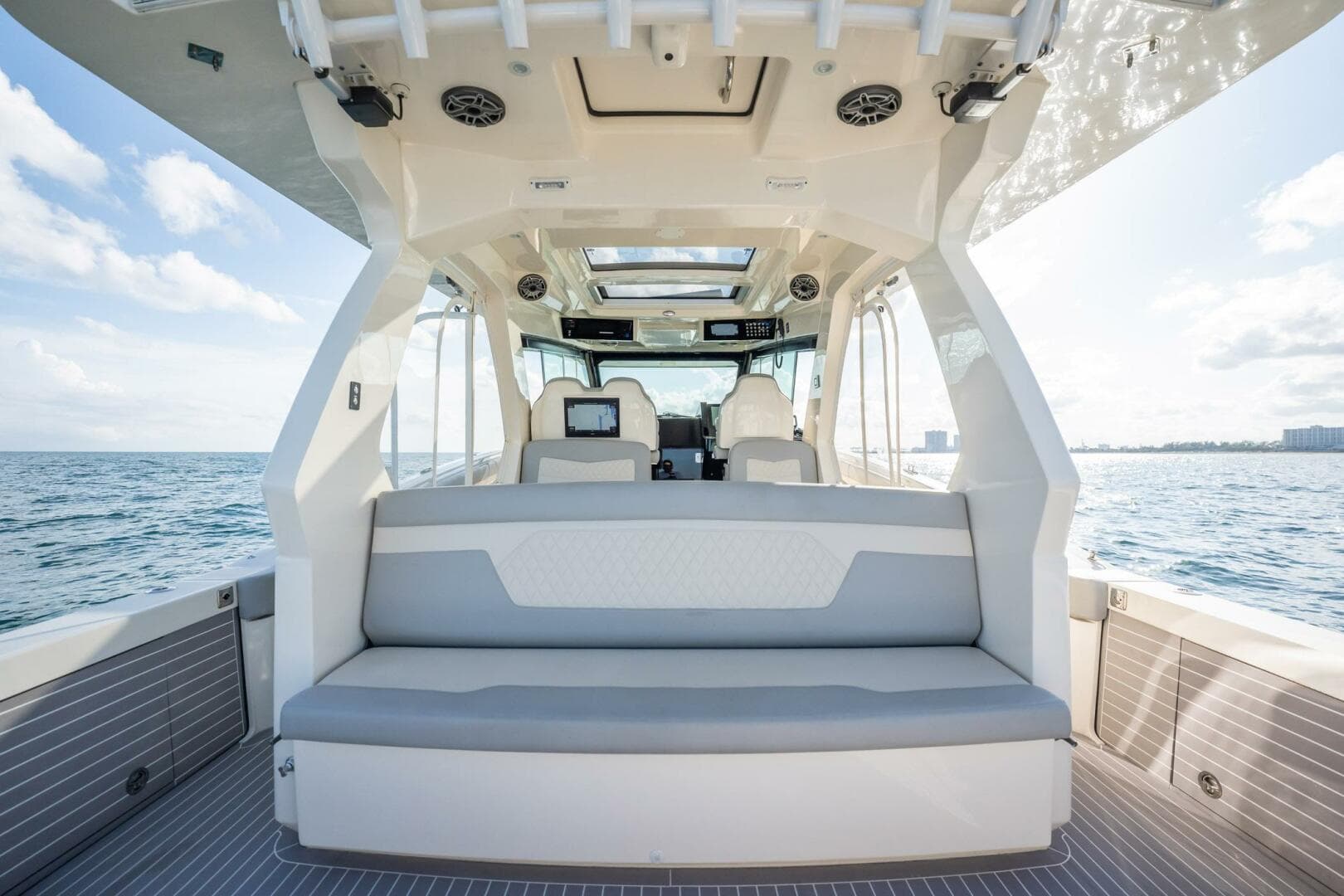 2023 Scout 530 LXF photo 40