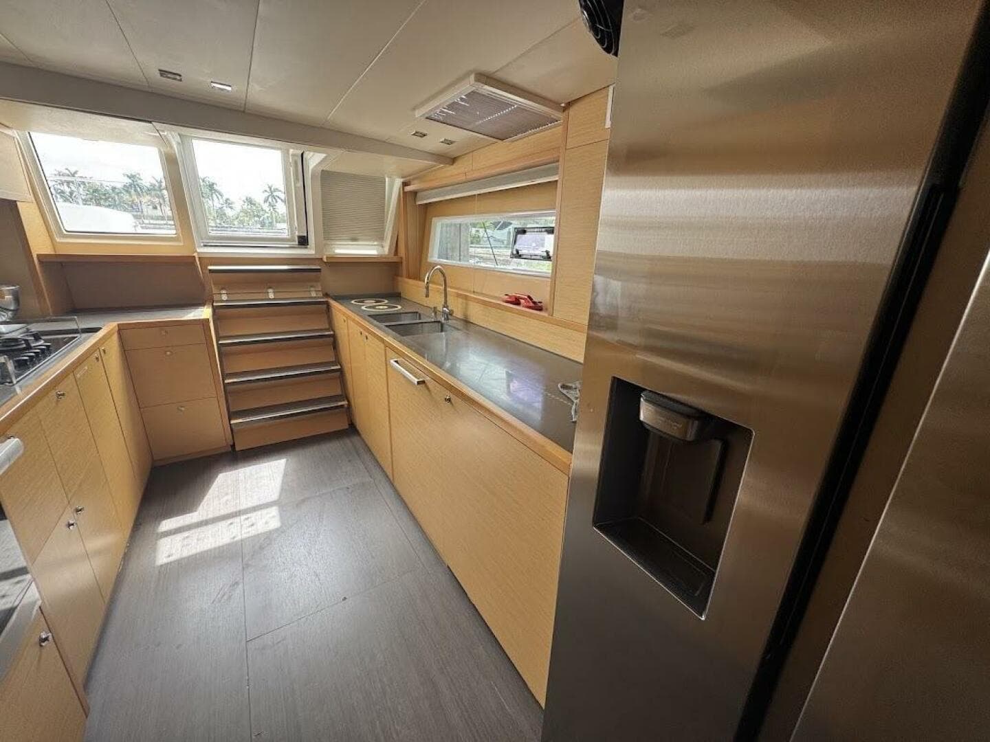 2015 Lagoon photo 12