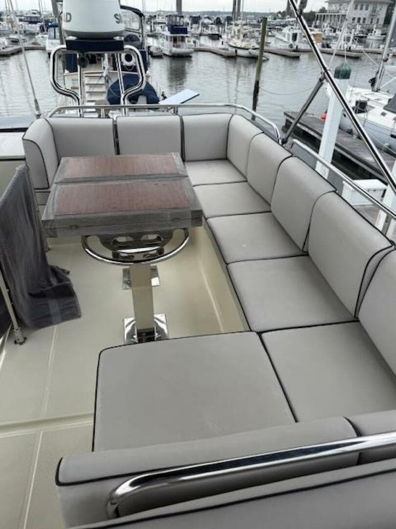 2017 Beneteau Monte Carlo 4 photo 16