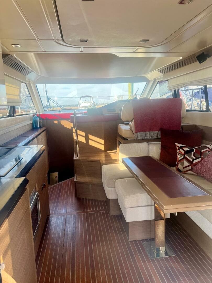 2017 Beneteau Monte Carlo 4 photo 11