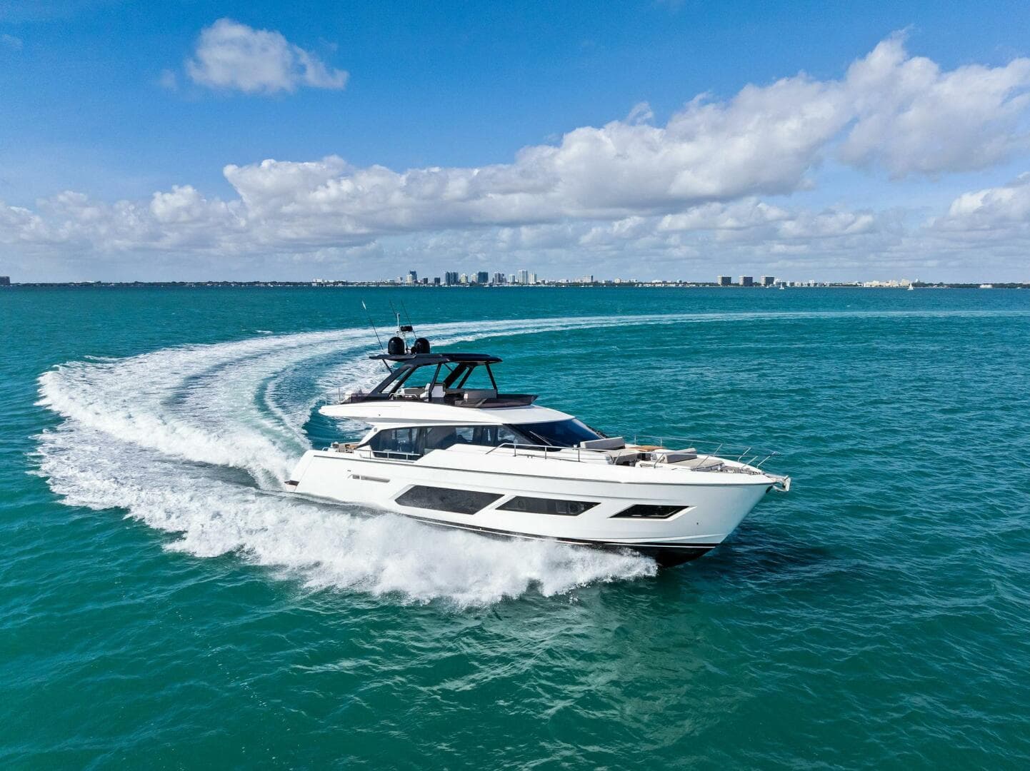 2024 Ferretti Yachts 720 photo 9
