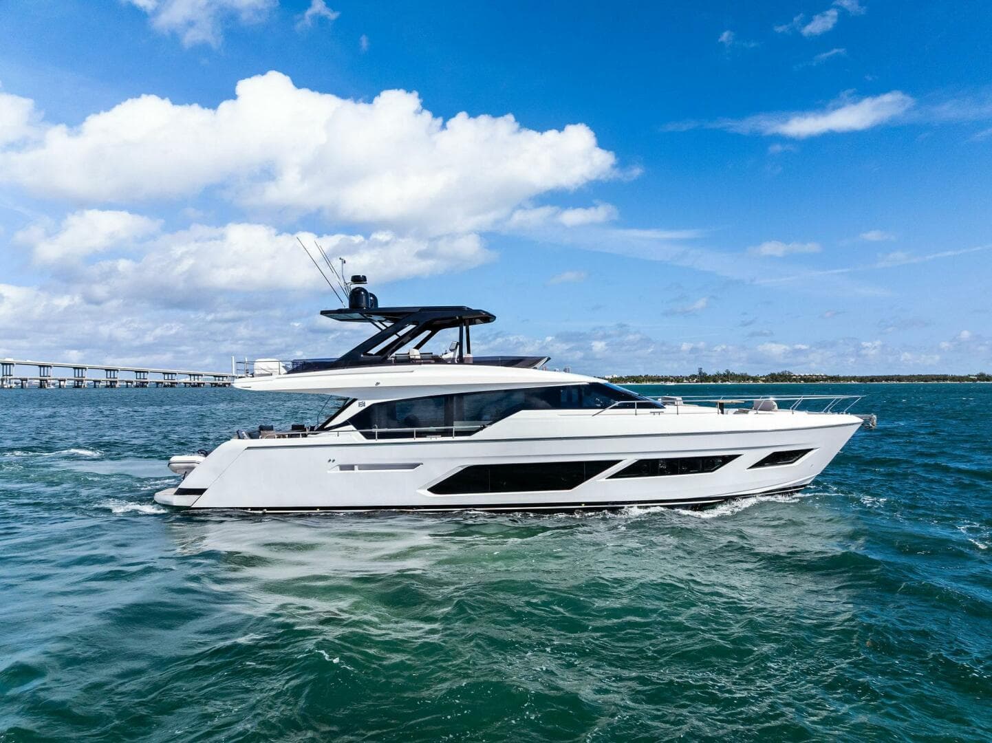 2024 Ferretti Yachts 720 photo 3